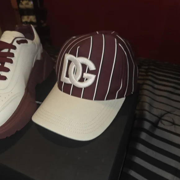 Dolce & Gabbana Men's White and Burgundy Sneakers - Picture 3 of 5